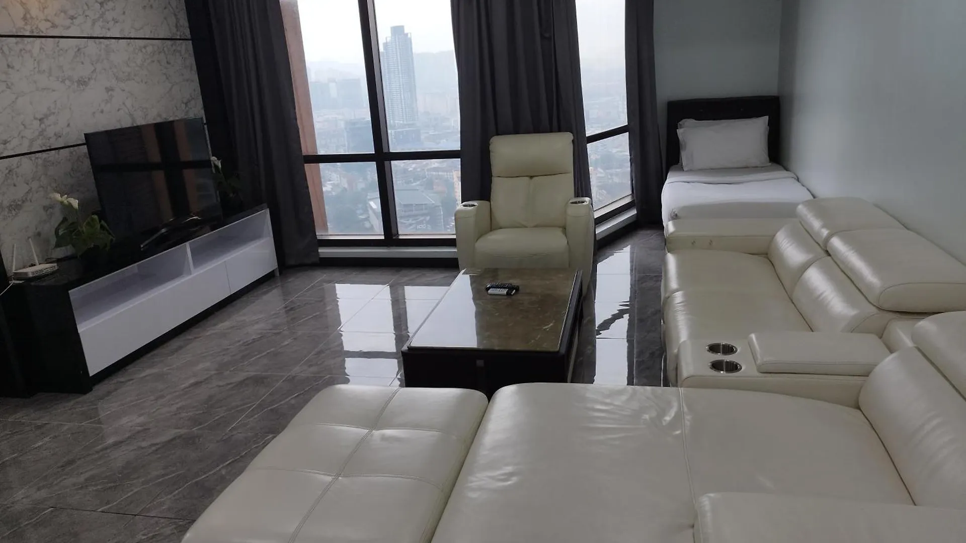 Times Square Super Suites Kl Κουάλα Λουμπούρ